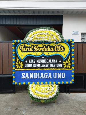 Papan Bunga Duka di Selosabrang